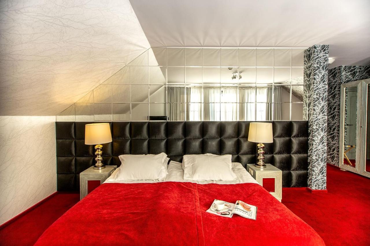 Berberys Park Hotel Kazimierz Dolny Buitenkant foto